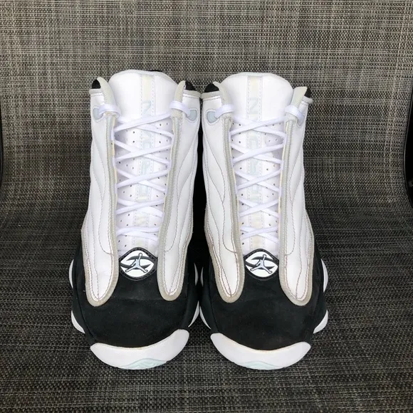 Nike Jordan Pro Strong Mid GS Sneakers Shoes Junior’s size 5.5