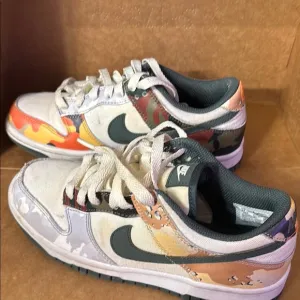 Nike Kids' dunk low multi camo size 4Y