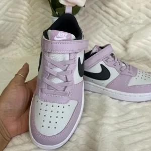 Nike Kids Shoes in Purple and White SIZE 2Y