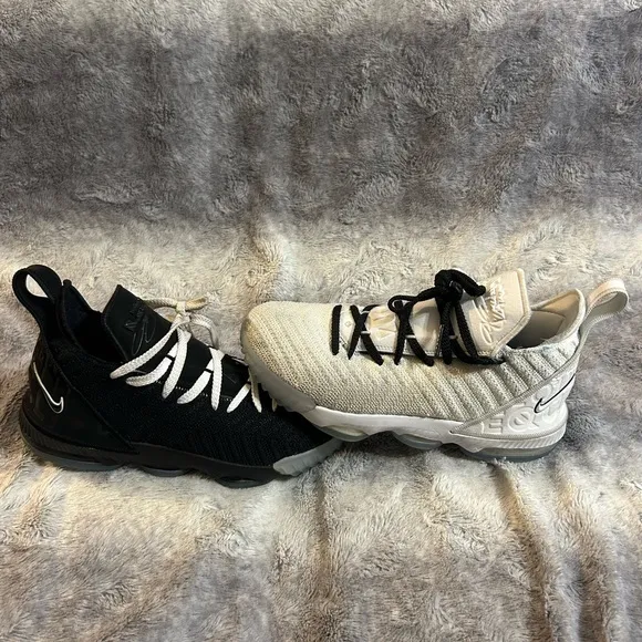 Nike LeBron 16 GS Equality Size 6.5y Vnds