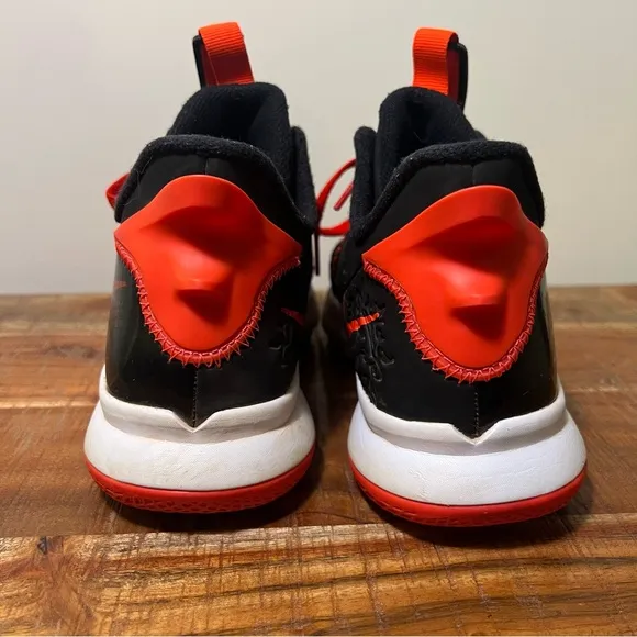 Nike LeBron James Witness Sneakers, Youth 5.5