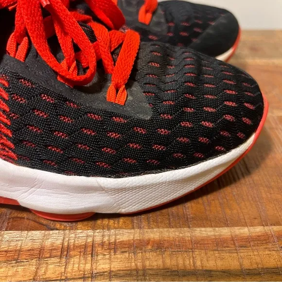 Nike LeBron James Witness Sneakers, Youth 5.5