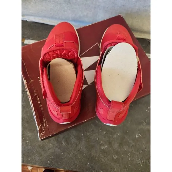 Nike LeBron Soldier 10 SFG Lux University Red 911306-600 Men's Size 10.5 Rare