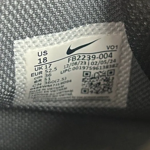 Nike Lebron Witness 8 Basketball Shoes Mens 18 Gray Black Low Top Lace Up