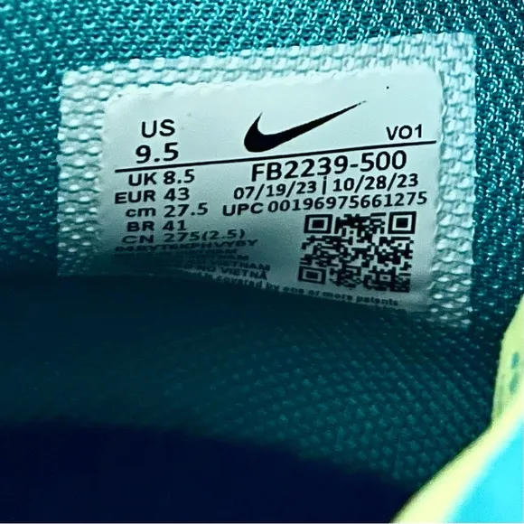 Nike Lebron Witness VIII Basketball Shoes Sneakers purple teal 9.5 US 43 EUR
