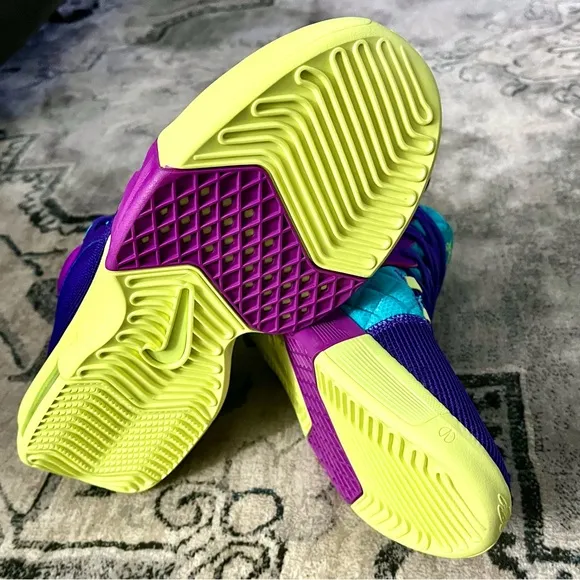 Nike Lebron Witness VIII Basketball Shoes Sneakers purple teal 9.5 US 43 EUR