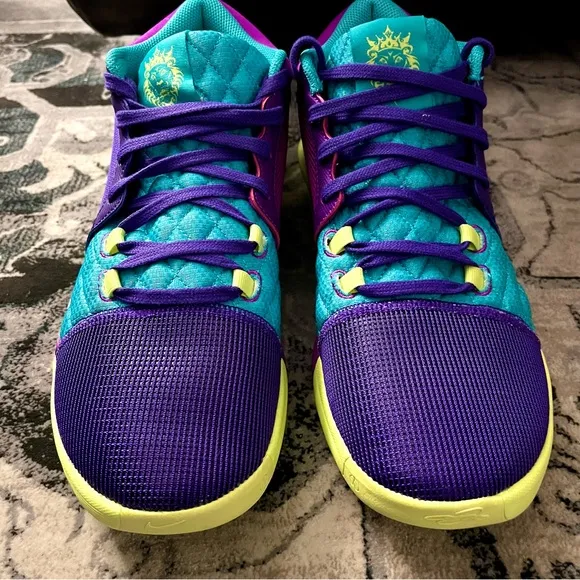 Nike Lebron Witness VIII Basketball Shoes Sneakers purple teal 9.5 US 43 EUR