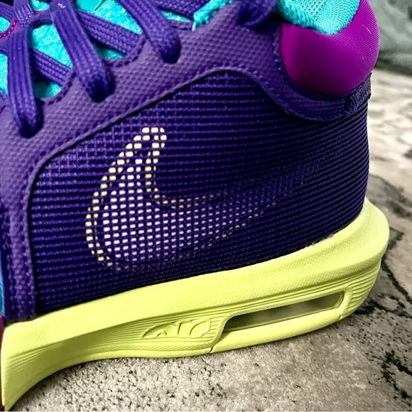 Nike Lebron Witness VIII Basketball Shoes Sneakers purple teal 9.5 US 43 EUR