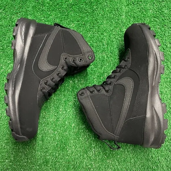 Nike Manoadome Mid Mens Hiking Trail Boots Triple Black 844358-003 NEW* Size 7.5