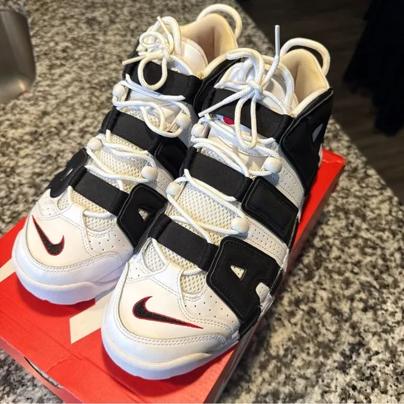 Nike mens Air More Uptempo Black and White Shoes