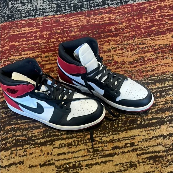 Nike Men's Black and Red High-Top Sneakers- Jordan 1