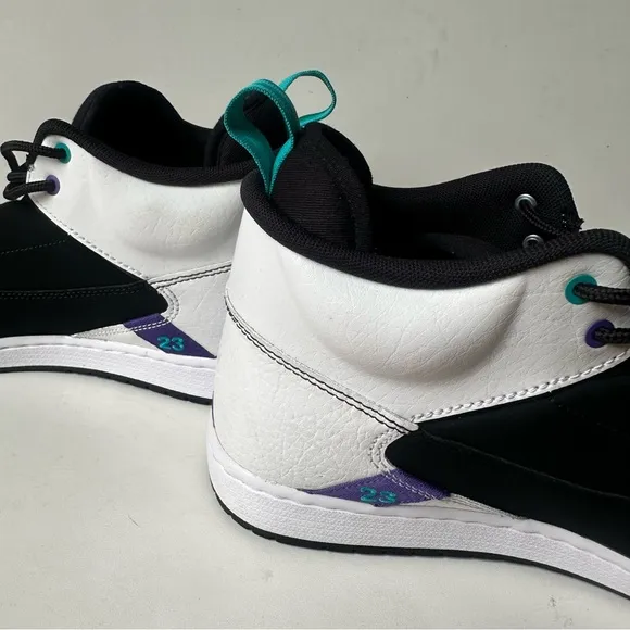 Nike Men's Jordan Fadeaway Basketball Shoes Black White Turbo Green Sz 10.5 NEW