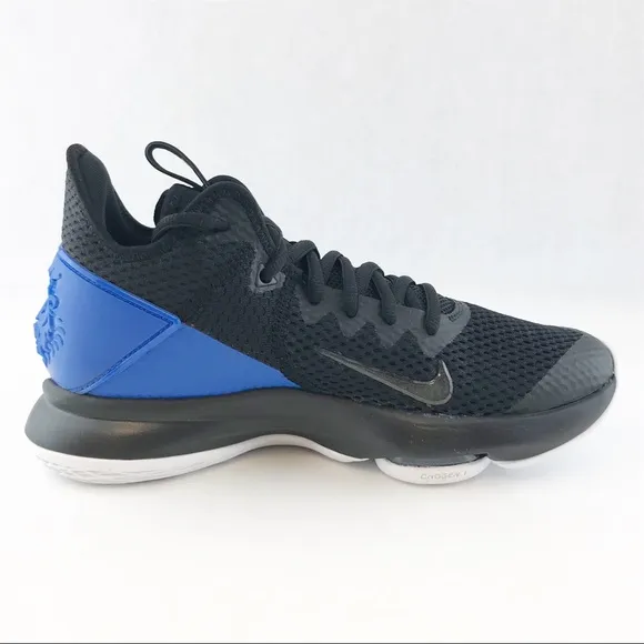Nike Men’s Lebron Witness IV Basketball Shoes NWT