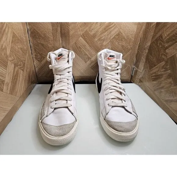 Nike Men's Mid 77 Vintage White Shoes Size 12.5.  644