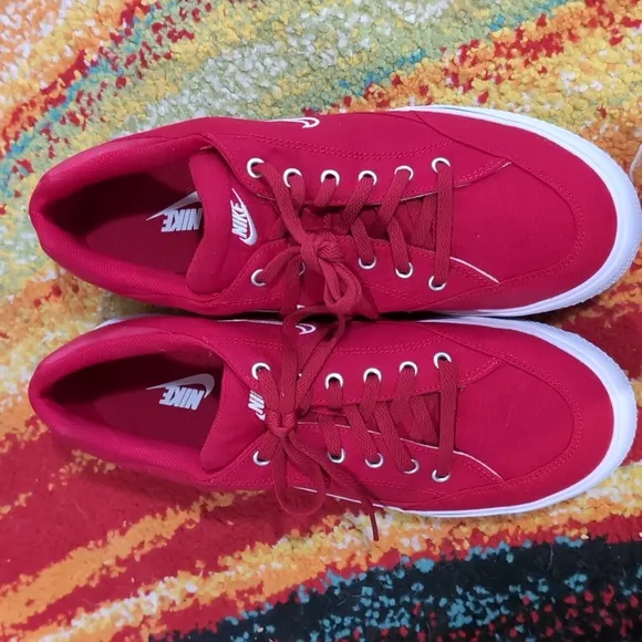 Nike Men's Red Sneakers