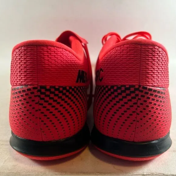 Nike Men’s Vapor 13 Academy Indoor Soccer Shoes Red Size 13 AT7993-606