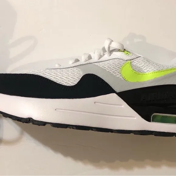 Nike Men's White and Black Sneakers