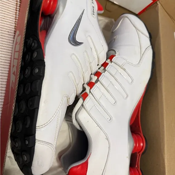 Nike Men's White and Red original Shox Sneakers