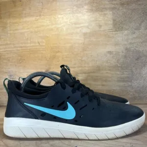 Nike Nyjah Free SB Womens Size 10 Slip On Shoes Sneakers Black Tropical Twist