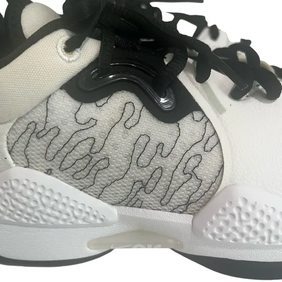NIKE PG 5 Paul George Men’s Size 8 Basketball Shoes