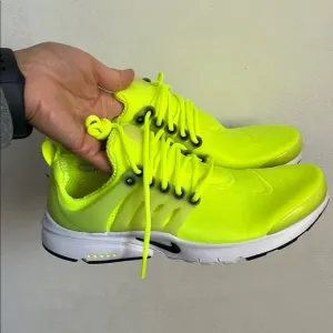 Nike Presto Neon Yellow Sneakers
