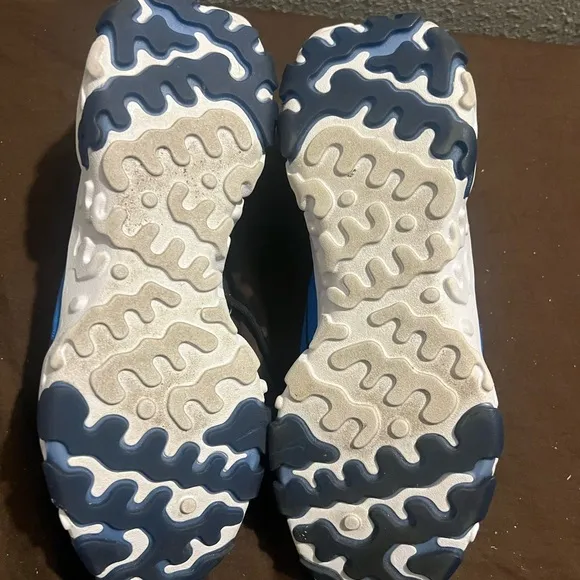 Nike React Vision Photo Blue fits ladies size 10.5