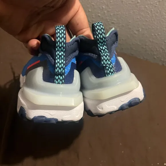 Nike React Vision Photo Blue fits ladies size 10.5