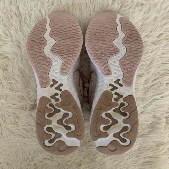 Nike Renew Run Womens Sneakers Running Shoes