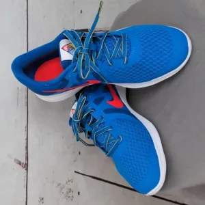 Nike Revolution 4 Youth Sneakers 5.5 or Womens 6.5