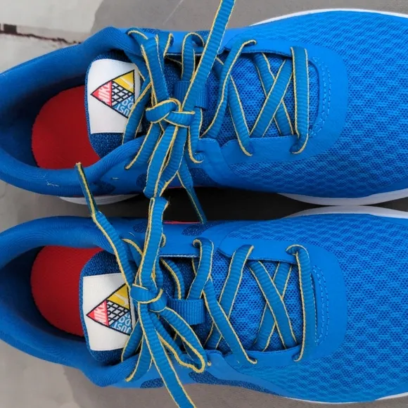 Nike Revolution 4 Youth Sneakers 5.5 or Womens 6.5