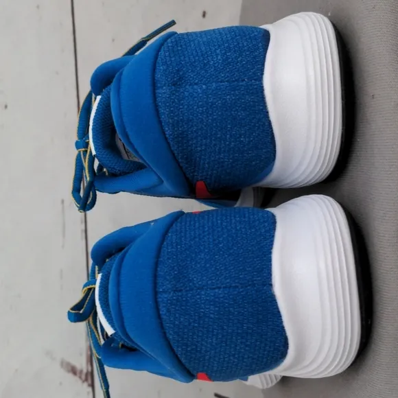Nike Revolution 4 Youth Sneakers 5.5 or Womens 6.5