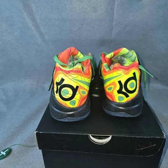 Nike Shoes Zoom KD4 weatherman sneakers shoes men's size 9.5****Attention ******
