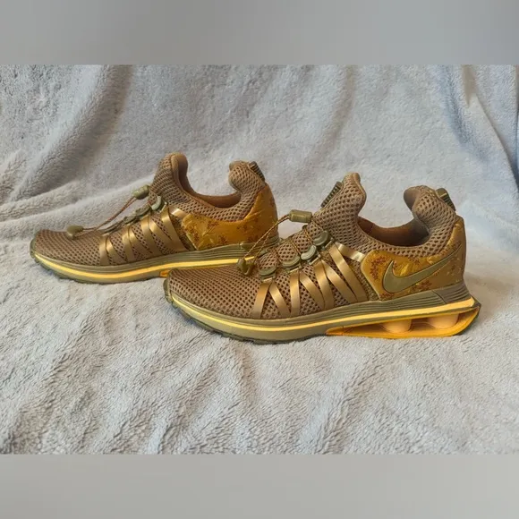 Nike Shox Gravity Gold Metallic Athletic Shoes Size 6.5