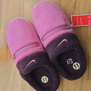 NIKE Size 11 - Womens Burrow SE Desert Berry Slip-on, Two Toned Shoes