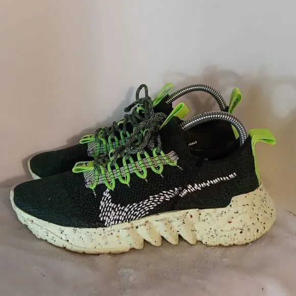 Nike Space Hippie 01 Men's Carbon Green Volt Athletic Shoes
