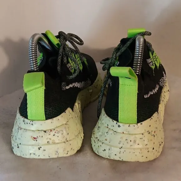 Nike Space Hippie 01 Men's Carbon Green Volt Athletic Shoes