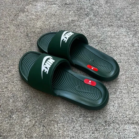 NIKE VICTOR ONE SLIDES ALL GREEN WHITE VICTORI BLACKS SPORT JETS