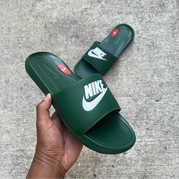 NIKE VICTOR ONE SLIDES ALL GREEN WHITE VICTORI BLACKS SPORT JETS