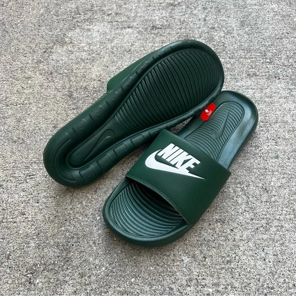 NIKE VICTOR ONE SLIDES ALL GREEN WHITE VICTORI BLACKS SPORT JETS