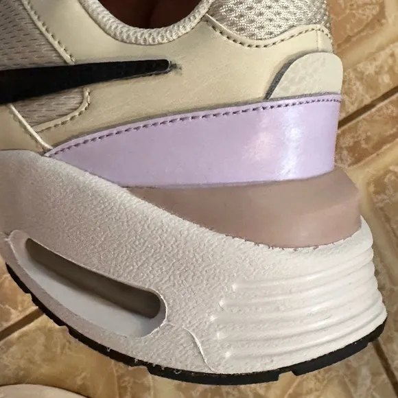 Nike Women's Air Max Fushion Cream and Black Sneakers