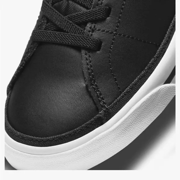 Nike YOUTH 5 Black and White Sneakers