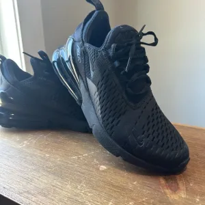 Nike Youth Black Air Max Sneakers