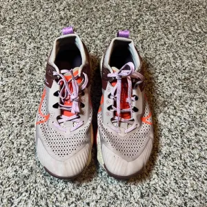 Nike Zegama Trail Running Shoes Cushioned Sneakers Lavender Orange Size unknown