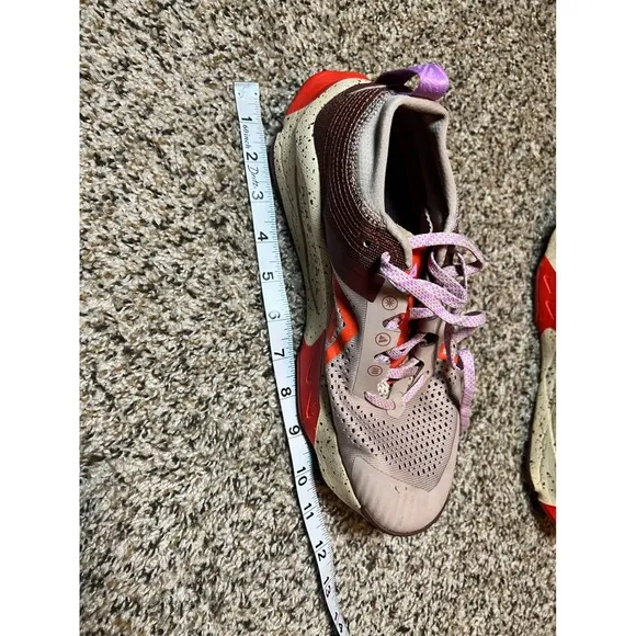Nike Zegama Trail Running Shoes Cushioned Sneakers Lavender Orange Size unknown