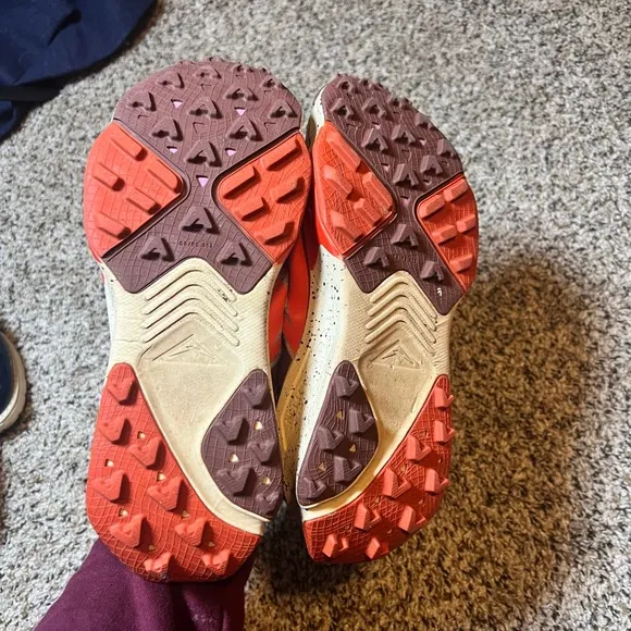 Nike Zegama Trail Running Shoes Cushioned Sneakers Lavender Orange Size unknown