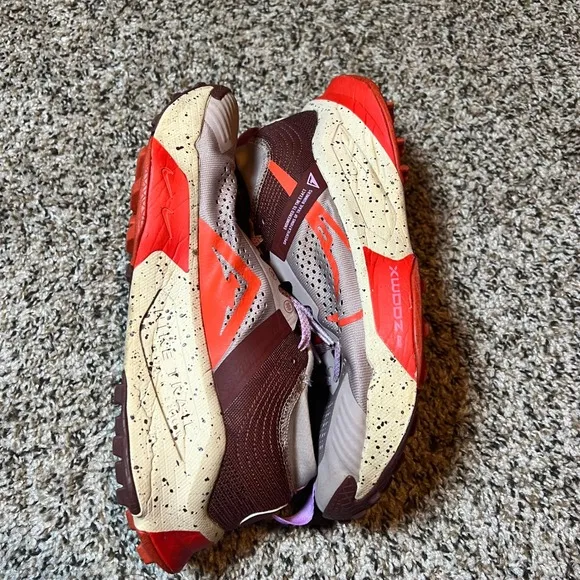 Nike Zegama Trail Running Shoes Cushioned Sneakers Lavender Orange Size unknown