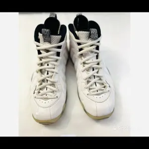 Nike little Posite One Foamposite GS White Ice 644791-102 Youth Sneakers SZ6.5Y