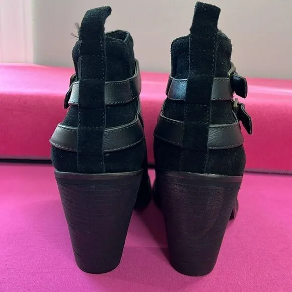 Nine West Black PU Leather Ankle Boots W9