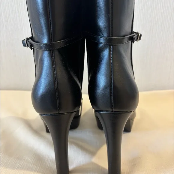 Nine West Gripe Black Faux Leather High Heel Platform Ankle Boots Size 9.5M
