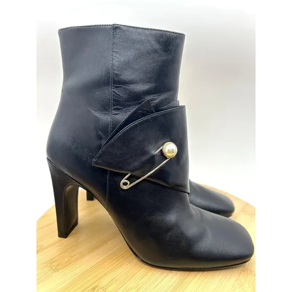 Nine West Leather Ankle Boots Heeled Booties Designer Style Safety Pin Detail